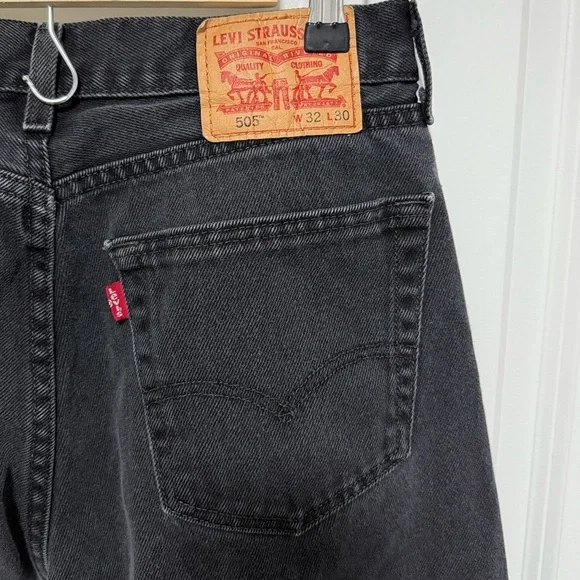 Levi’s 505 Straight Fit Five-pocket Black Denim Jeans size 32x30 - Picture 5 of 6